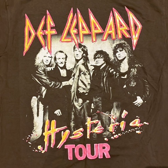 NWT Urban Outfitters Def Leppard Hysteria Tour T-shirt - Picture 4 of 6